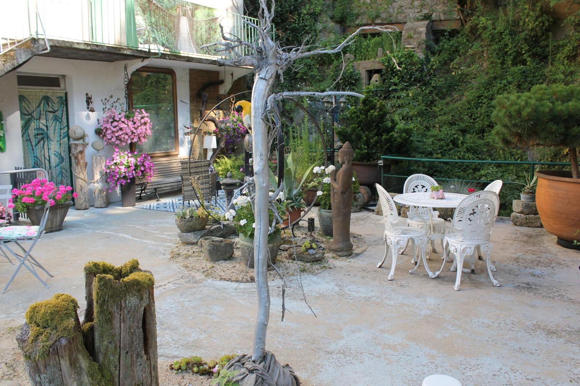 Chambre Bounty, B&B, Cuisine Privee, Lit Queen Size, Terrasse, Parking, Garage Olliergues Exterior photo